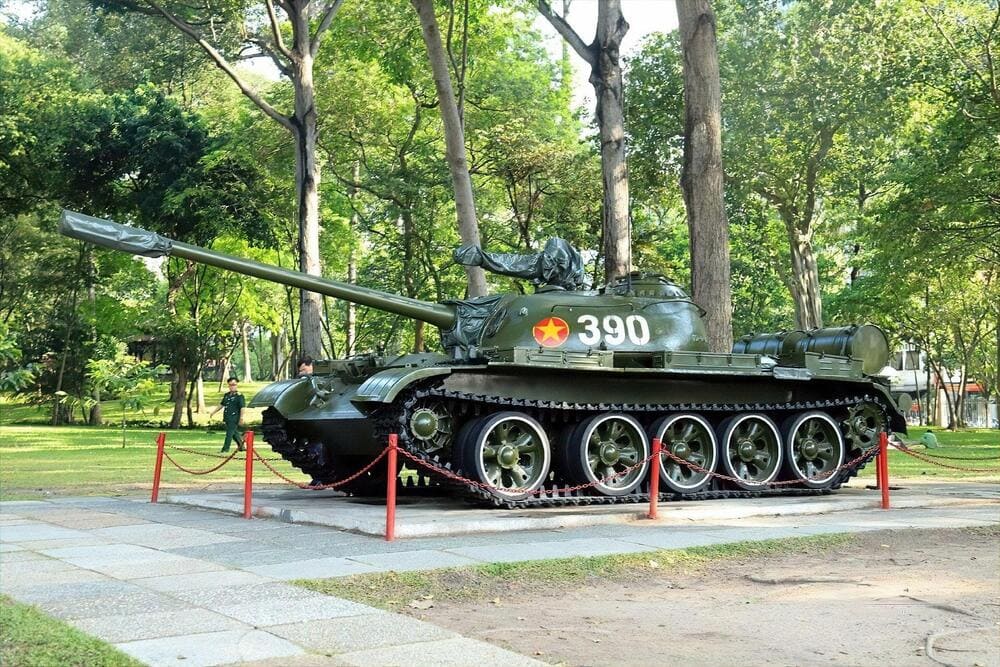 Tank No. 390 - a same-type, same-era model that led the charge through the gates of the Independence Palace on 1975, is currently on display at the Independence Palace (Source: Dinh Doc Lap - Independence Palace)